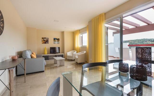 Albayt Nueva Alcaidesa Apartments