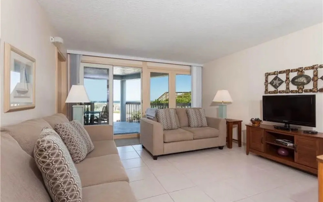 Ocean Eight 104 - Three Bedroom Condo