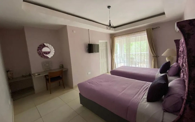 Sterling Boutique Lodge
