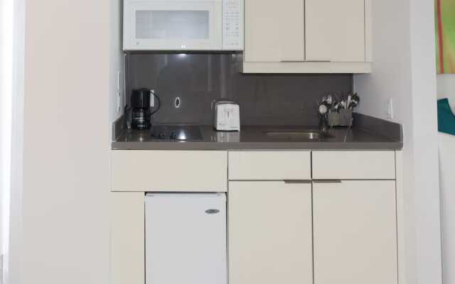 MIA Luxe Properties at Mutiny Park Condominium-Hotel