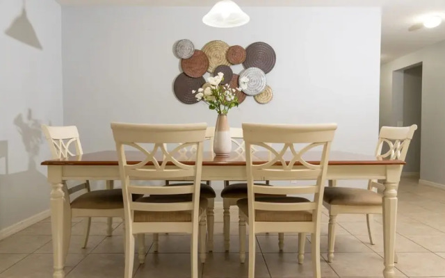 Beautiful Vacation Home Near Disney