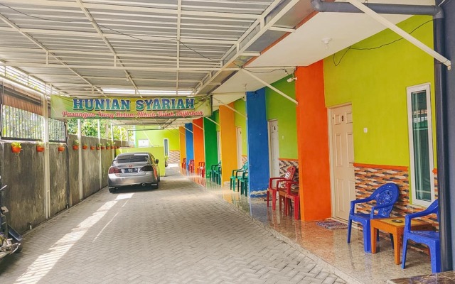 RedDoorz Syariah near Lippo Plaza Sidoarjo