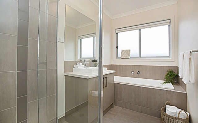 BOUTIQUE STAYS - Gumflower