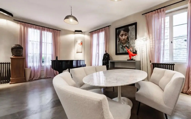 Luxury 5BR House Close to the Arc de Triomphe