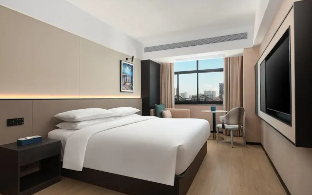 Days Inn by Wyndham Yueyang Train Station