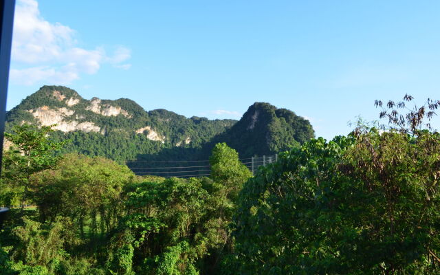 Travelland Hotel