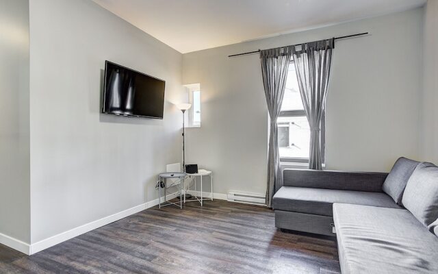 DestinationStays-University of Montreal