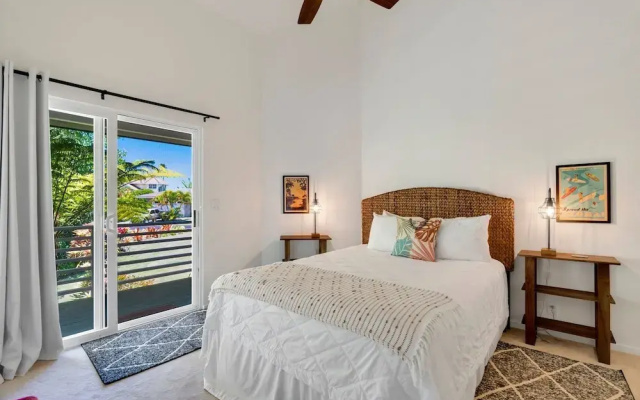 Hale Keoniana 5 Bedroom Home