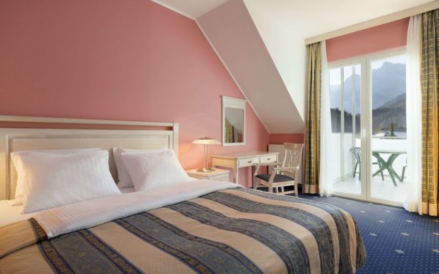 Ramada Hotel & Suites by Wyndham Kranjska Gora