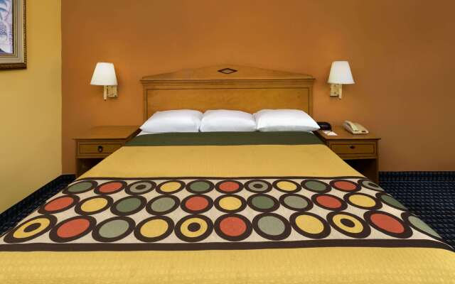 Super 8 by Wyndham Breaux Bridge