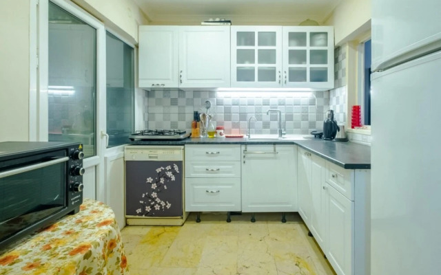 Lovely Flat Near Popular Attractions in Kadikoy