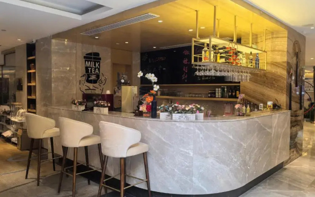 Li Cai Tian Qi Hotel Xianyang