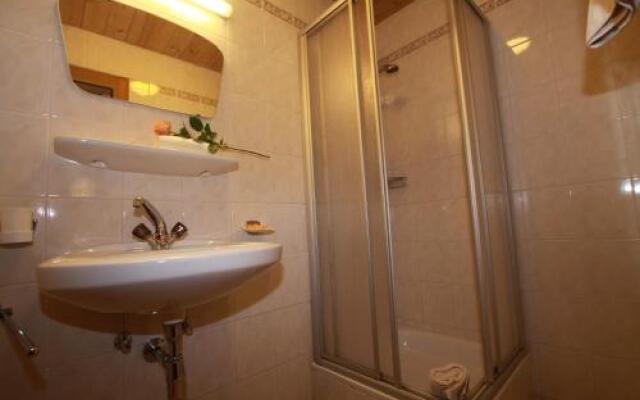 Gmnder Klause Pension