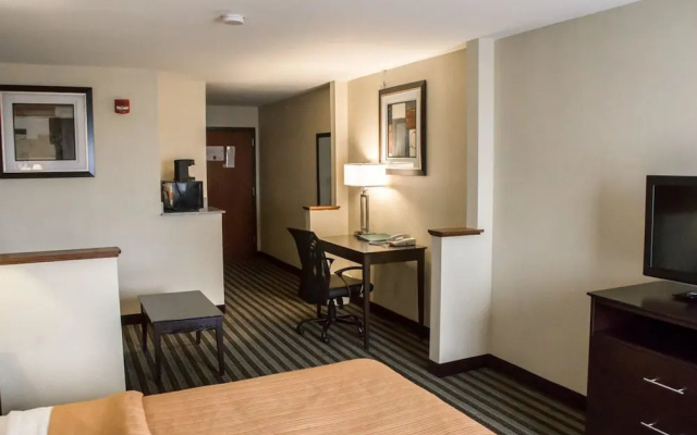 Quality Inn & Suites Loves Park