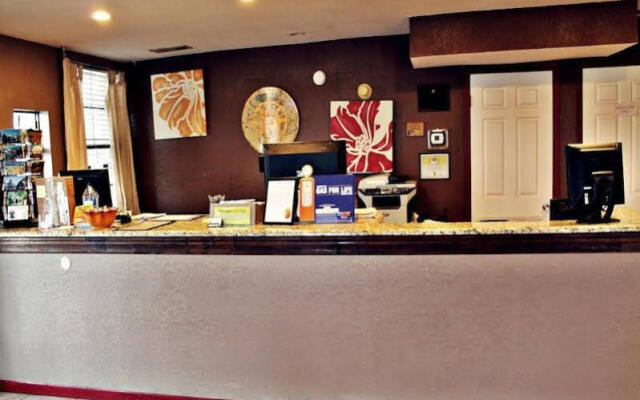 Super 8 by Wyndham Fredericksburg