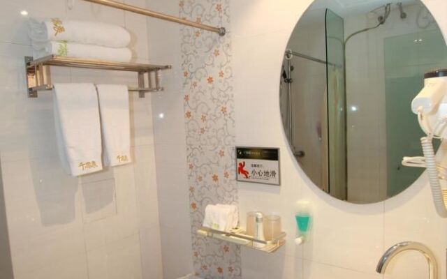 Qianlvchen Hotel Ginza - Kunming
