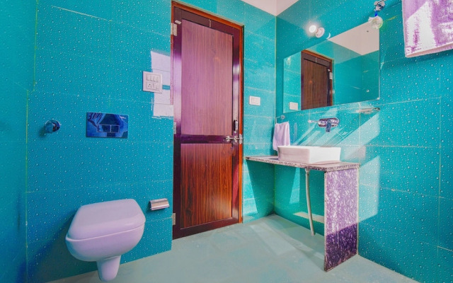 Fabhotel V Five