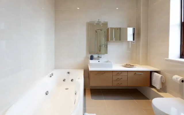 Hampden Apartments - The Henry