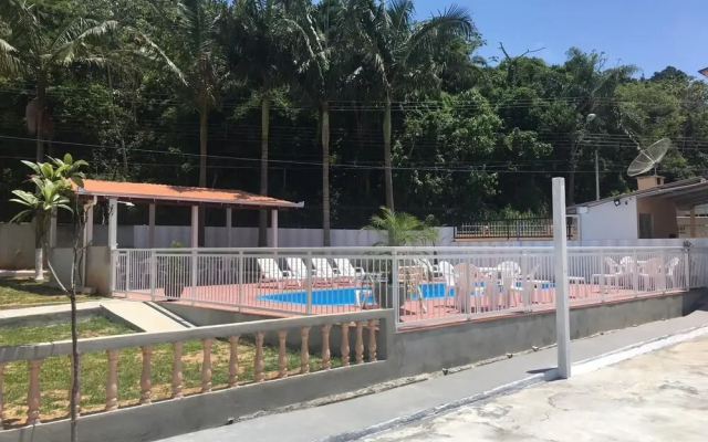 Sobrado 1 - Casa com piscina 10 pessoas