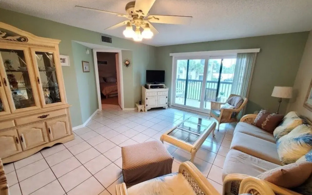 P26 - Ocean Village Club