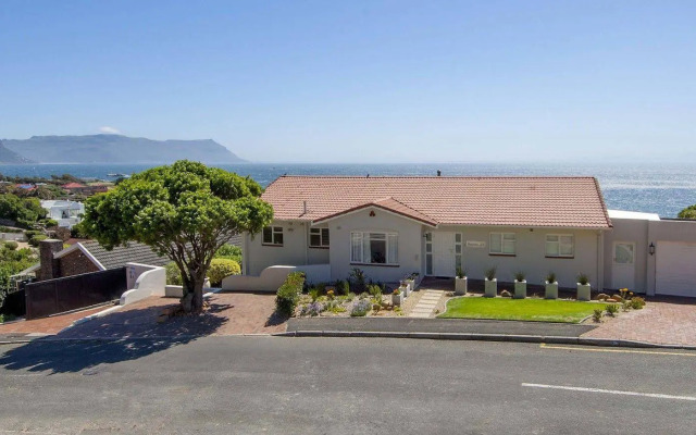 Restio Garden Studio