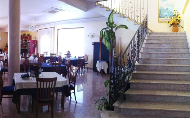 Cordial Hotel