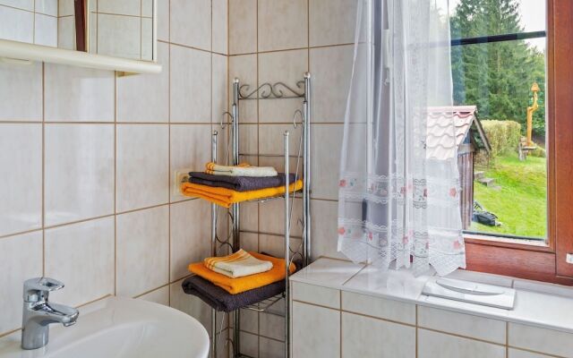 Cozy Cottage in Langenbach Thuringia near Lake