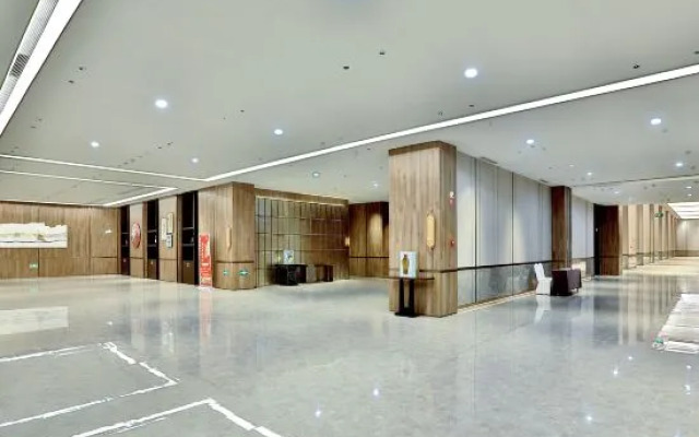 Longyou Oriental Wenlan Hotel