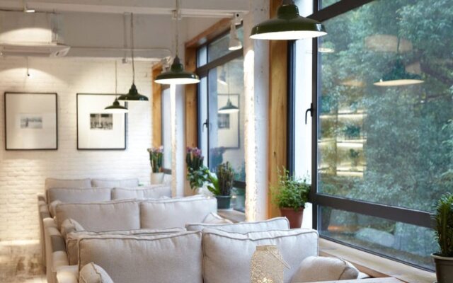 Hangzhou West lake Yi Shu Hotel
