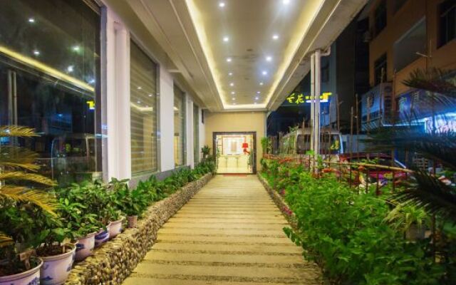 YiLan Tea Theme Stay