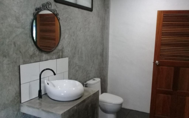 Minnie Seaview Resort