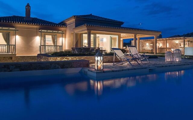 Luxurious Villa in Peloponnese With Pool