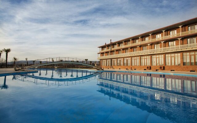 Ambassadori Kachreti Hotel & Golf Resort