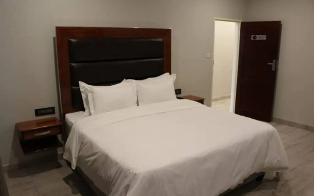 A Pristine B B Located in Belvedere Harare - 2010