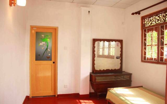 Hikka Yellow Villa - Hikkaduwa