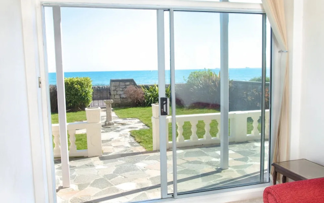 Weymouth Bay Apartment A