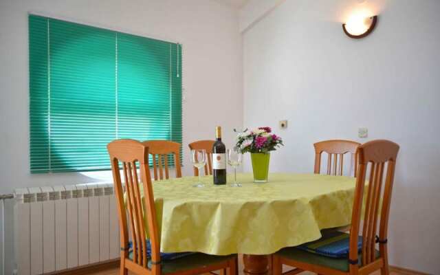 Apartments Divna