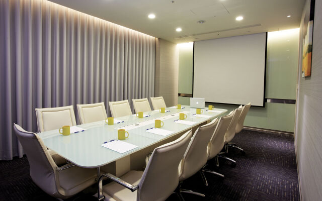 Holiday Inn Express Taichung Park by IHG