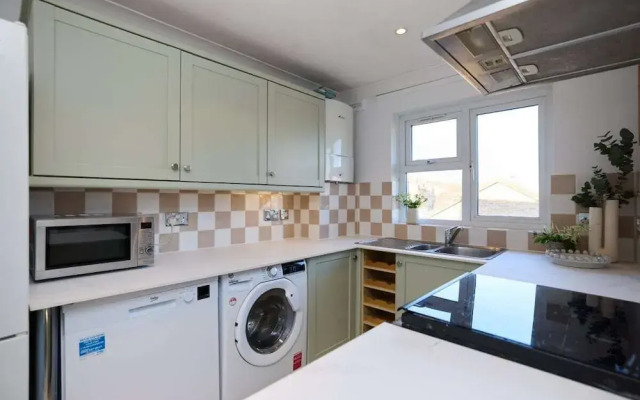 The Kennington Park Retreat - Inviting 2bdr Apartment