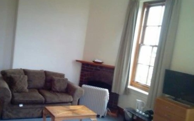Burns Lodge at Holy Cross Centre – Guest Rooms – Mosgiel