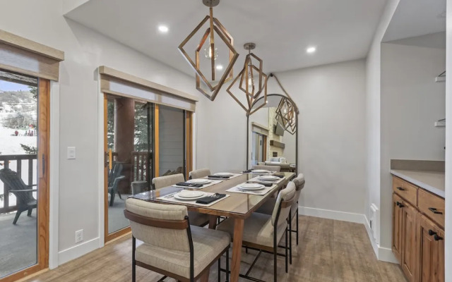 Snow Flower 078 3 Bedroom Condo by RedAwning