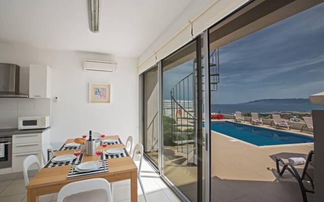 Villa Abbie, Panoramic Sea Views