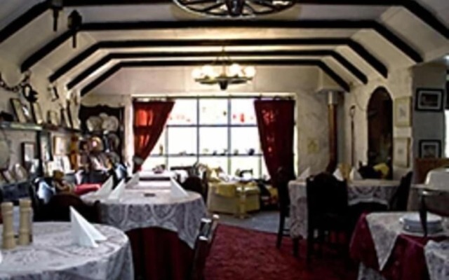 Old Colony Inn