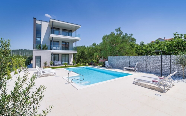 Modern Villa in Bibinje With Terrace