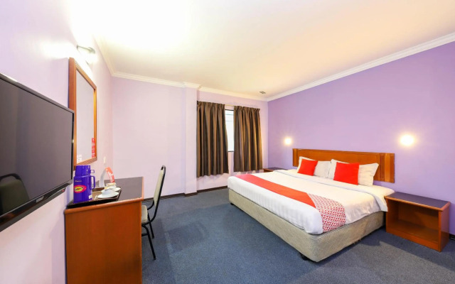 Super OYO 473 Comfort Hotel 2