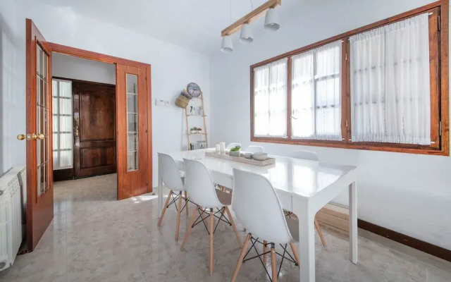 Semi-Detached House 2 (R86)