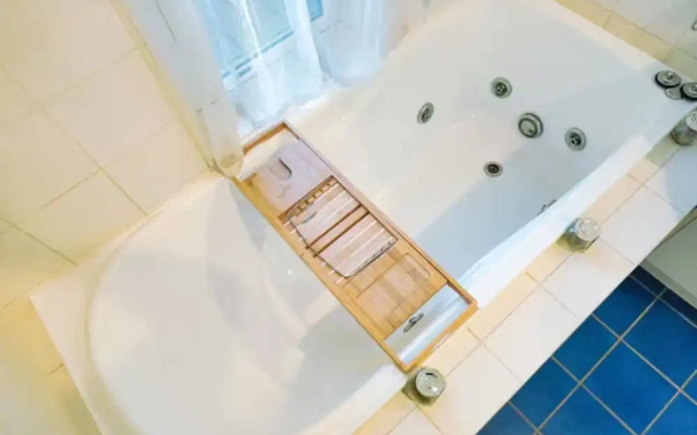 Oceanfront Oasis in Tennyson