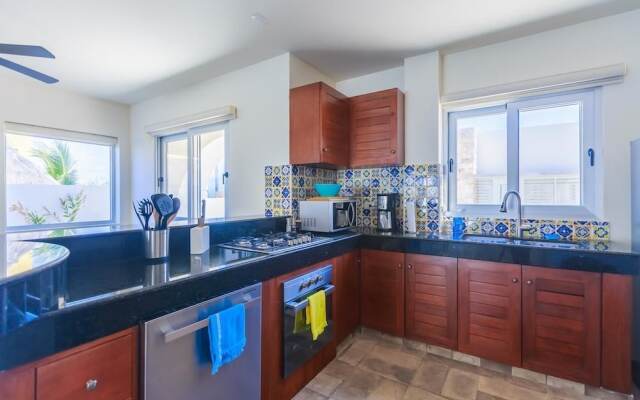 Casa de la Risa by Skyrun