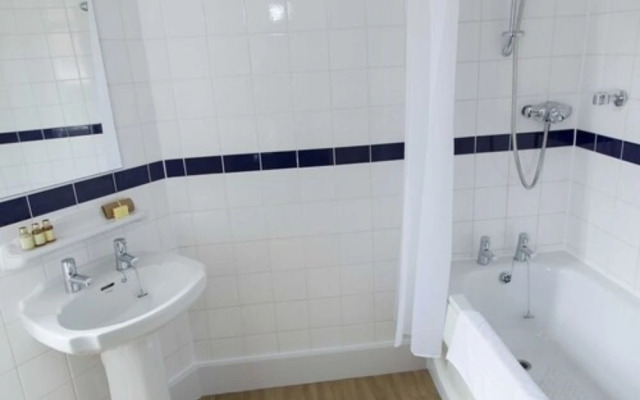 The Kings Arms Hotel - Inn