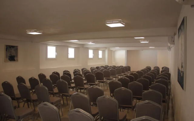 Nicolaus Club Prime Naxian